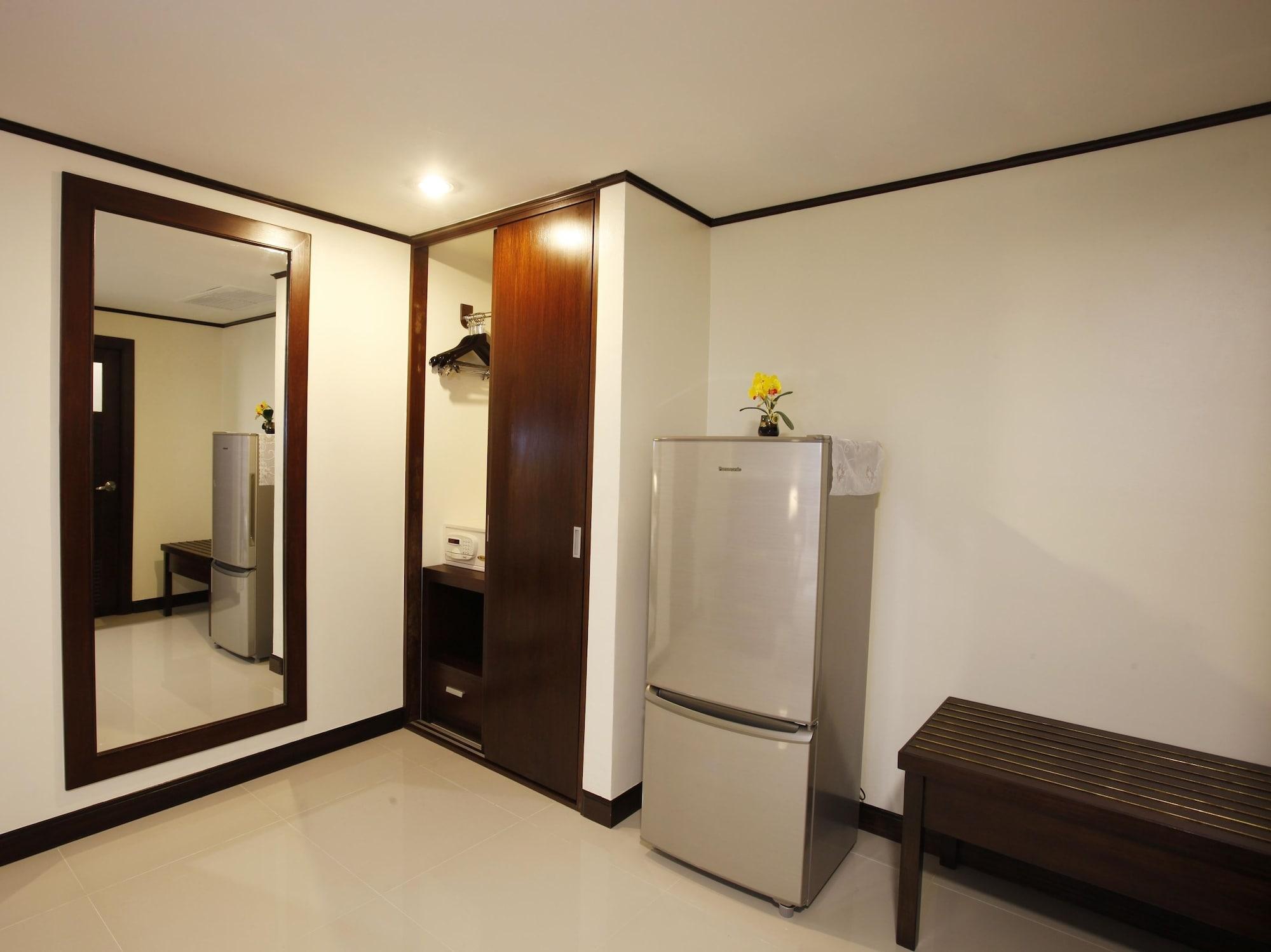 Orchid Resortel מלון 3*