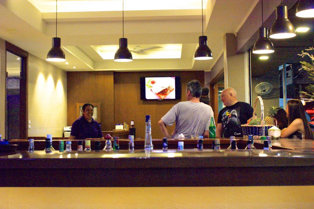 Orchid Resortel מלון Patong