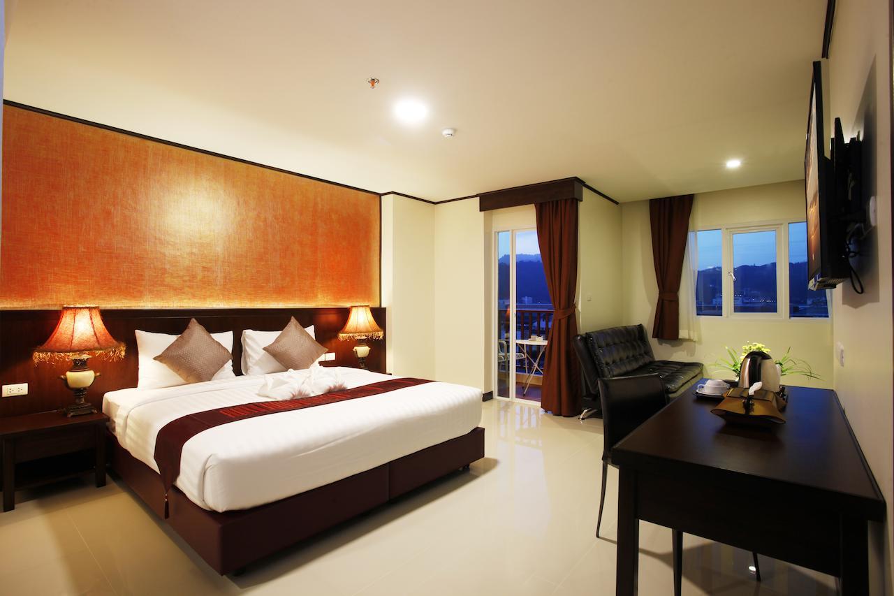 Orchid Resortel מלון Patong
